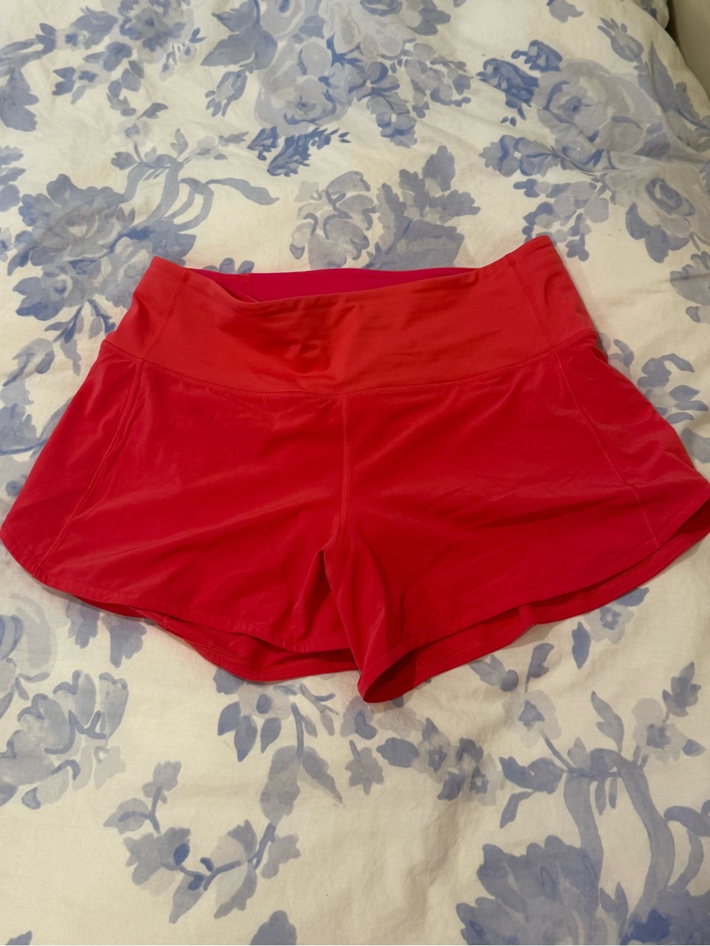Lululemon Speed Up High-Rise Shorts 2.5” | Size 8 | Lip Gloss Pink | Like New